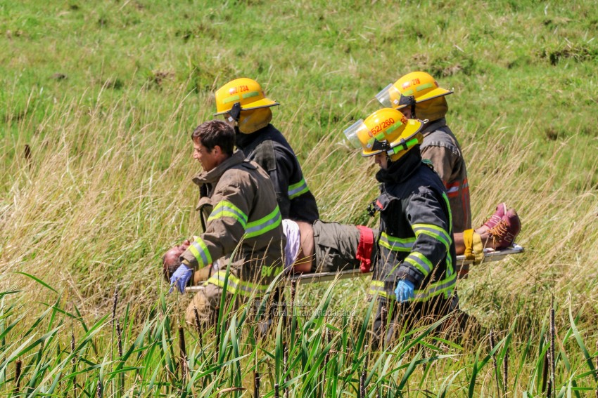 Despiste y vuelco en Ruta 74: Trasladaron un herido al Hospital