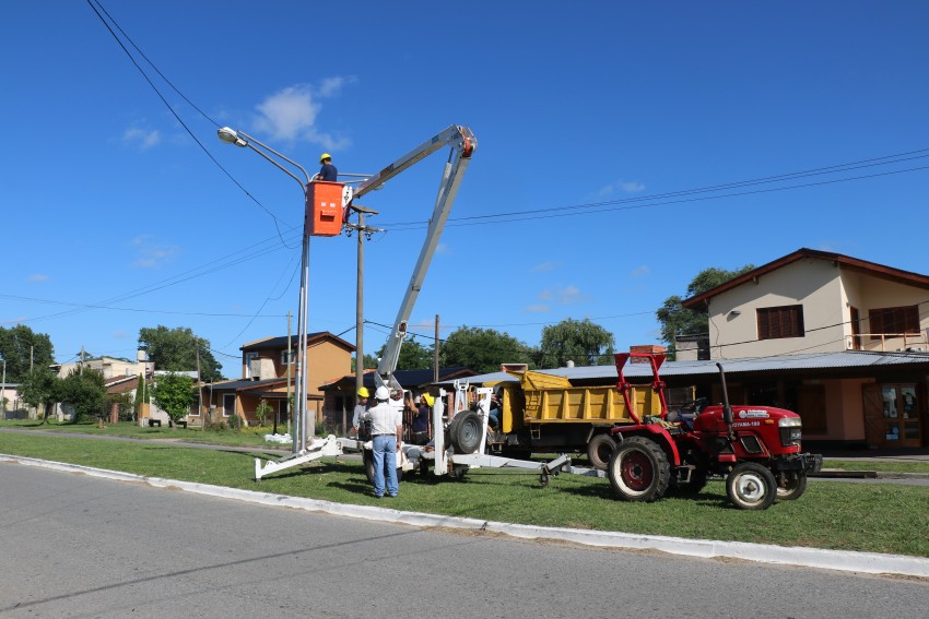 Iniciaron con el remplazo de luminarias en la avenida Tuy