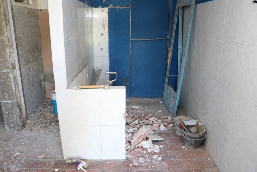 Iniciaron la reconstrucción de los vestuarios en el Estadio Municipal