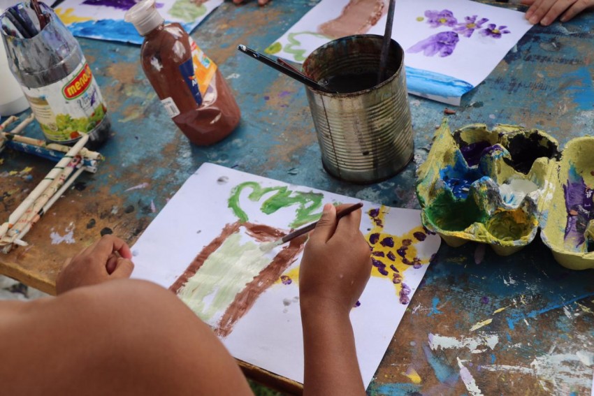 Con m�s de 180 chicos y la visita de los reyes inici� la colonia de ve