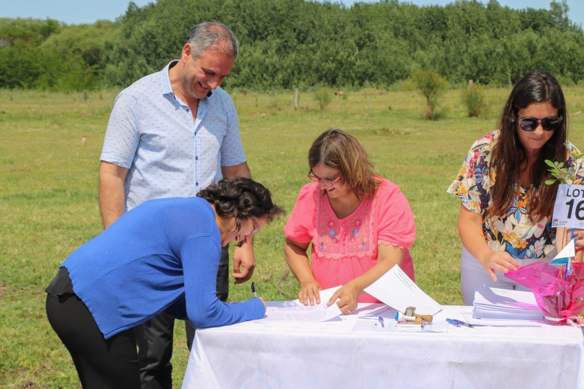 La entrega de lotes en fotos