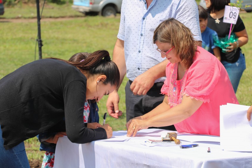 La entrega de lotes en fotos