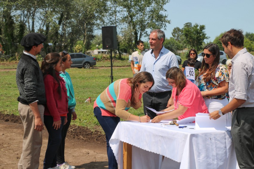 La entrega de lotes en fotos