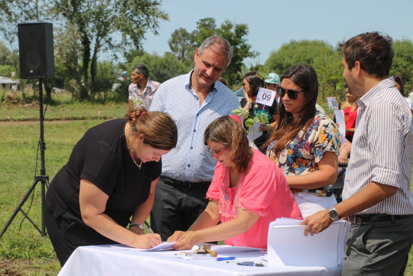 La entrega de lotes en fotos