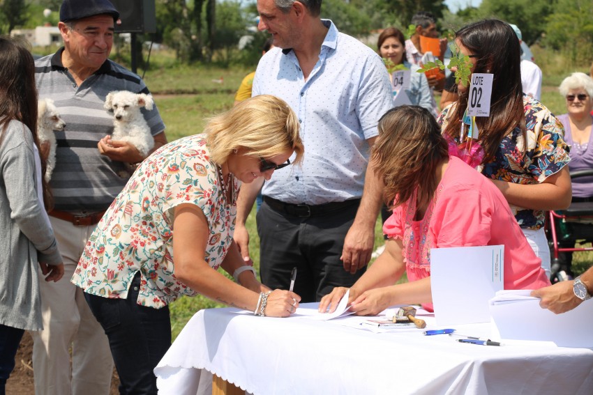 La entrega de lotes en fotos