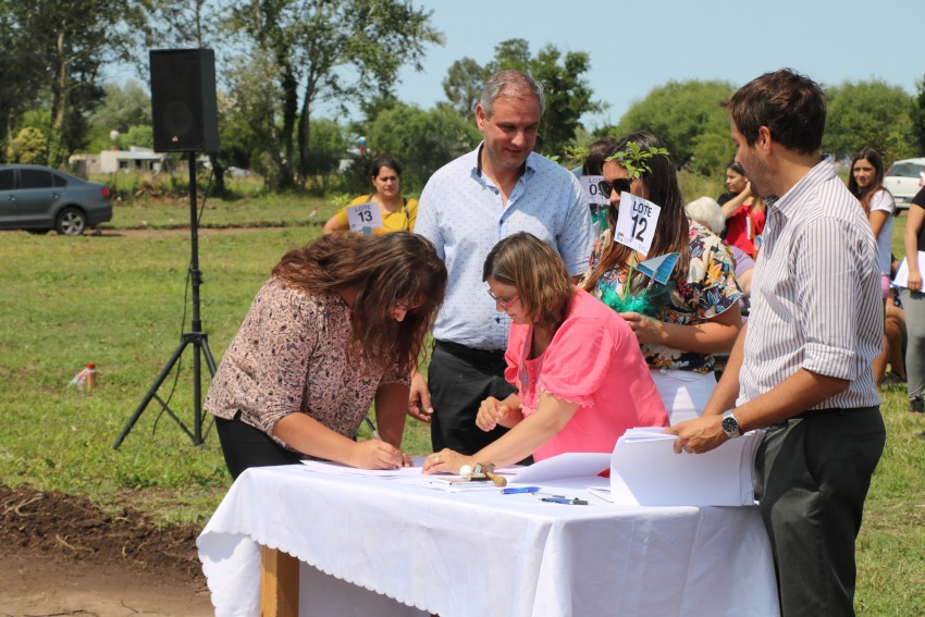 La entrega de lotes en fotos