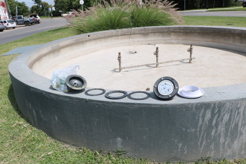 Reparan la fuente del derivador Isaac Melón Gil