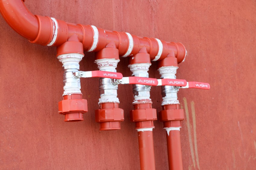 Colocaron un nuevo tanque de agua en la Escuela Técnica