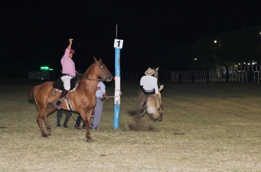 Juan Carlos Cupaiolo cerr la segunda noche de La Invernada con un rec