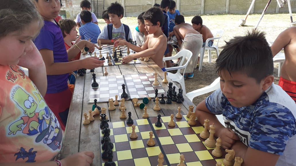 M�s de 250 chicos disfrutan a diario de la colonia municipal de verano