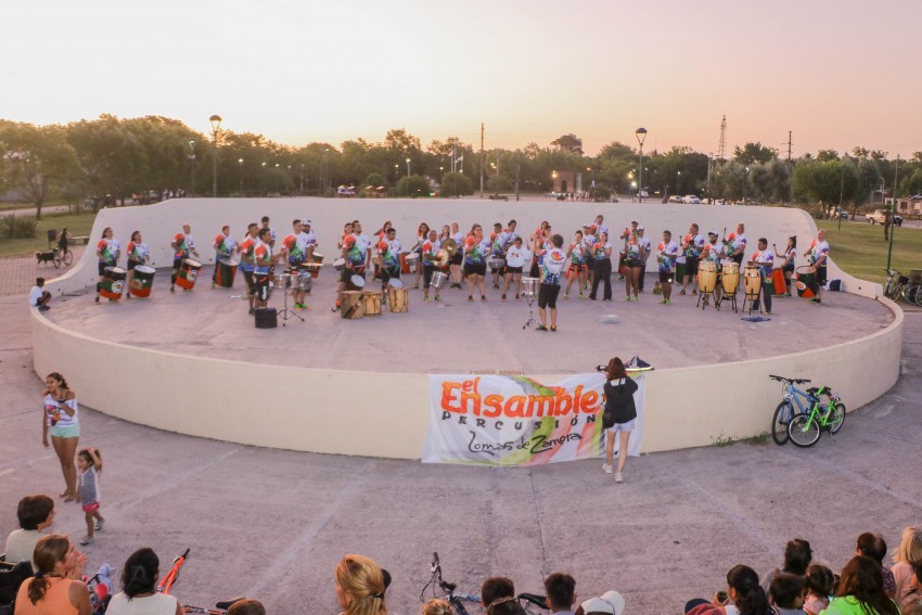 Hubo zumba y percusin en el Anfiteatro