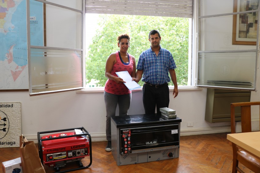 Entregaron nuevos bienes de capital para el crecimiento de vecinos emp