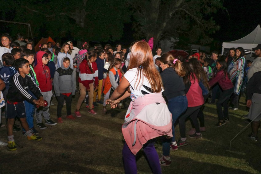 El Programa Escuelas de Verano tuvo su jornada de cierre con un campam