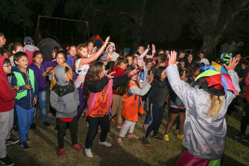El Programa Escuelas de Verano tuvo su jornada de cierre con un campam