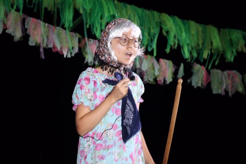 Ms de 400 personas disfrutaron de Caperucita Roja en el predio del fe