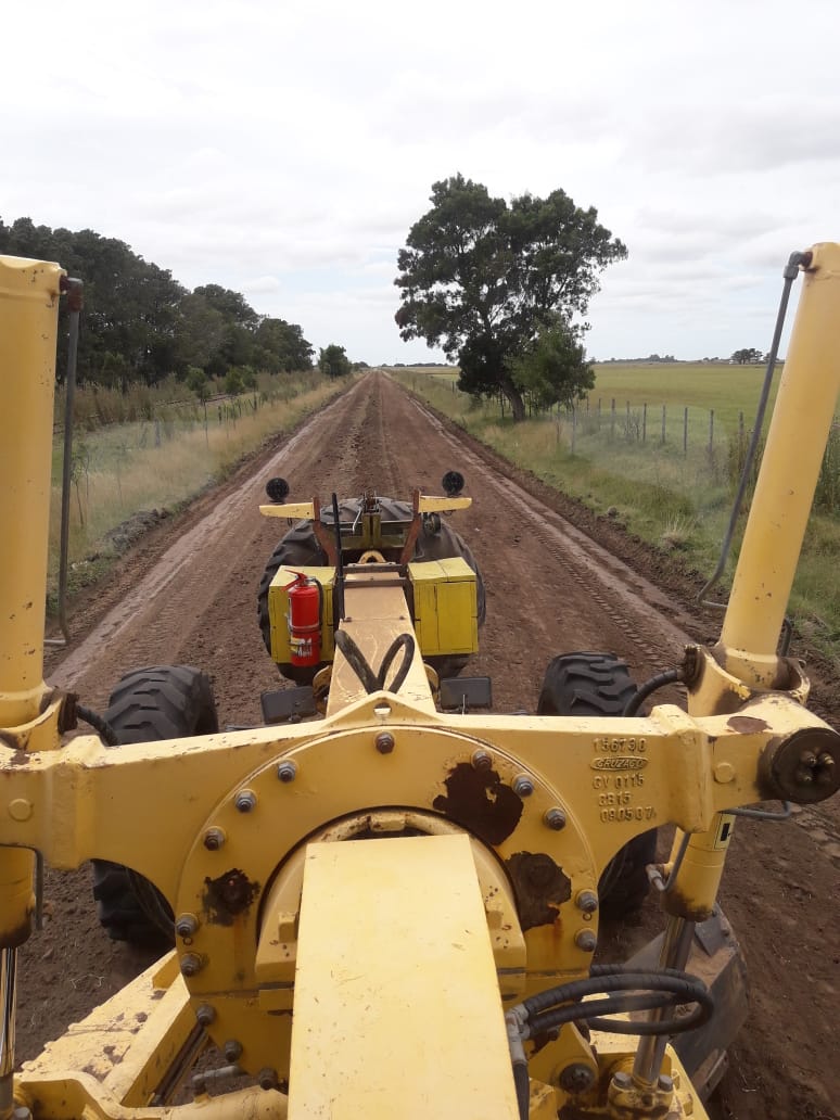 La CASER avanza con la reparacin de otros caminos rurales