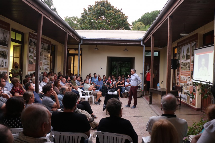 La charla sobre el espionaje nazi en Madariaga convoc y capt la aten