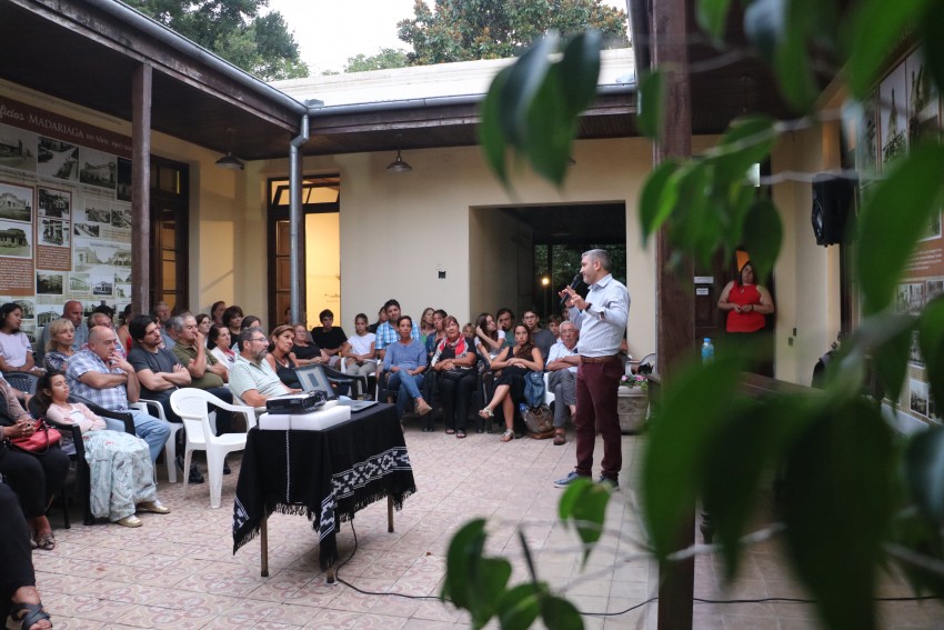 La charla sobre el espionaje nazi en Madariaga convoc y capt la aten