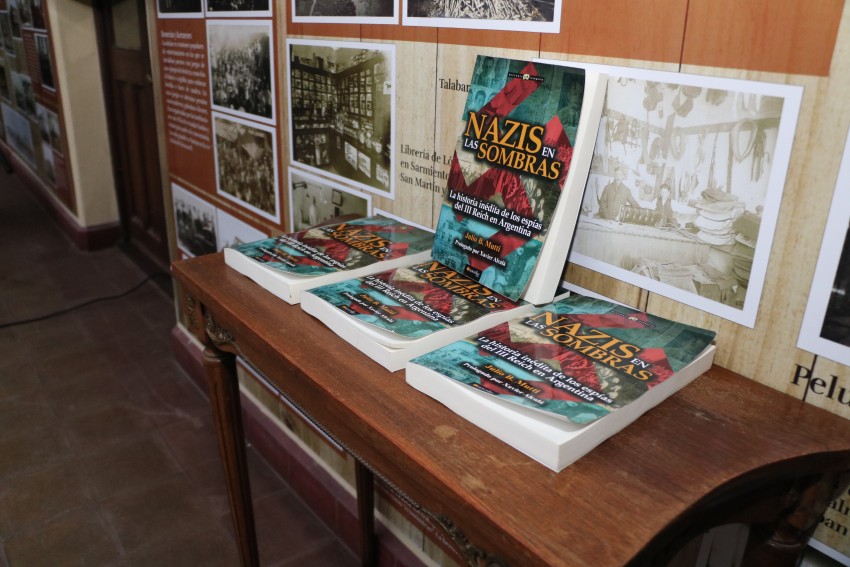 La charla sobre el espionaje nazi en Madariaga convoc y capt la aten