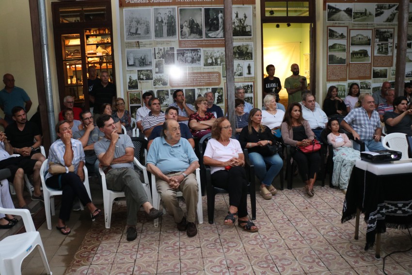 La charla sobre el espionaje nazi en Madariaga convoc y capt la aten