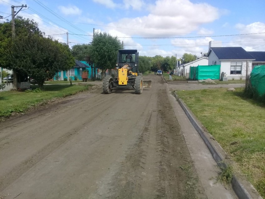 Avanzan las obras de cordón cuneta en el barrio Quintanilla