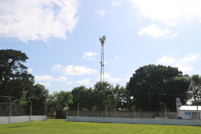 Realizaron el mantenimiento integral de iluminacin en el estadio Fran