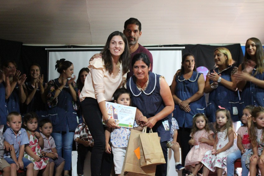 Egresaron 24 alumnos del maternal