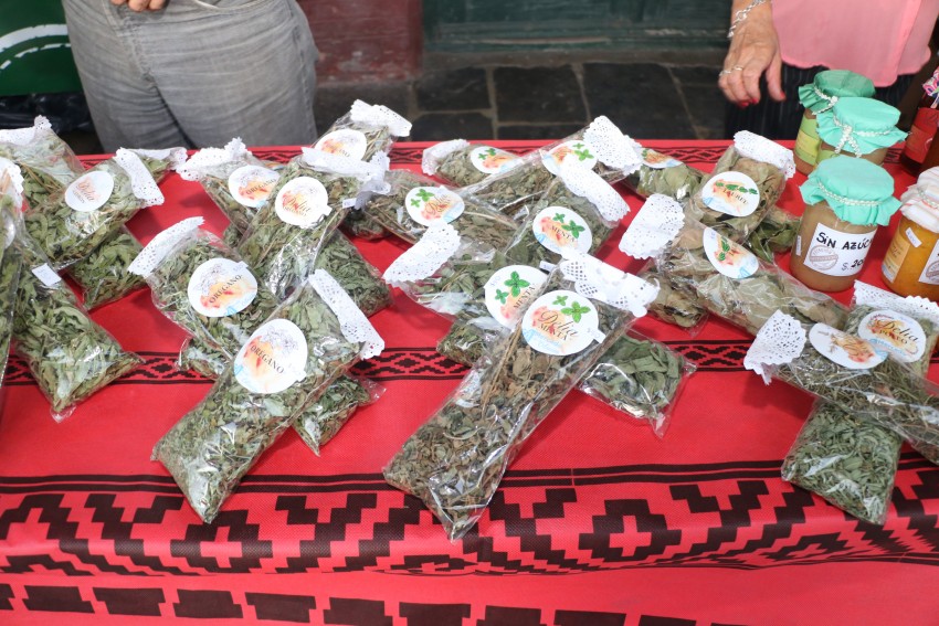 Artesanos y productores dieron cierre a la primera temporada de