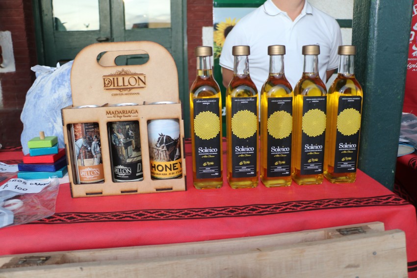 Artesanos y productores dieron cierre a la primera temporada de