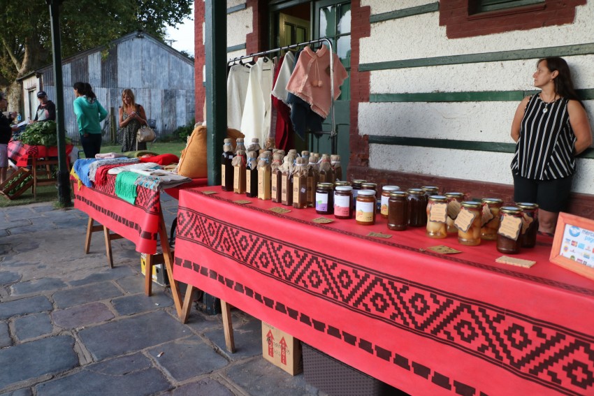 Artesanos y productores dieron cierre a la primera temporada de