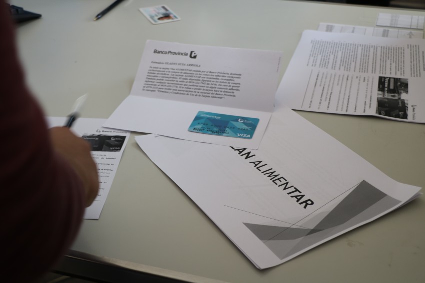 Inici la entrega de las tarjetas Alimentar