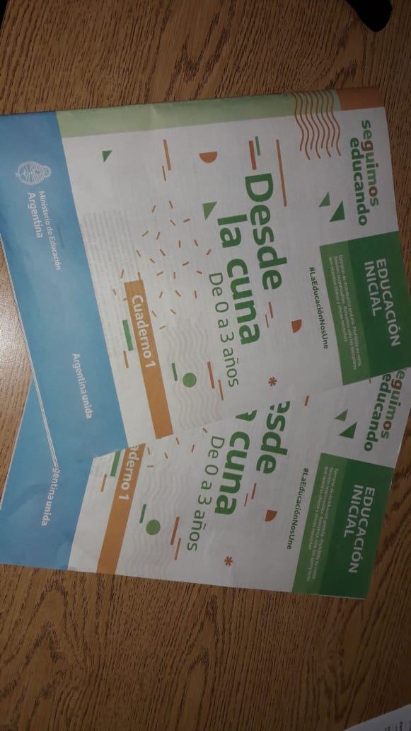 Entregarn material didctico para los alumnos de la Casita de Chocola