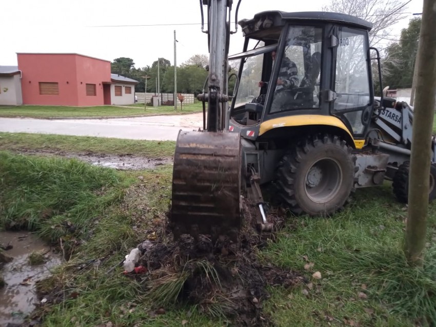 La limpieza de canales se traslad al barrio Belgrano