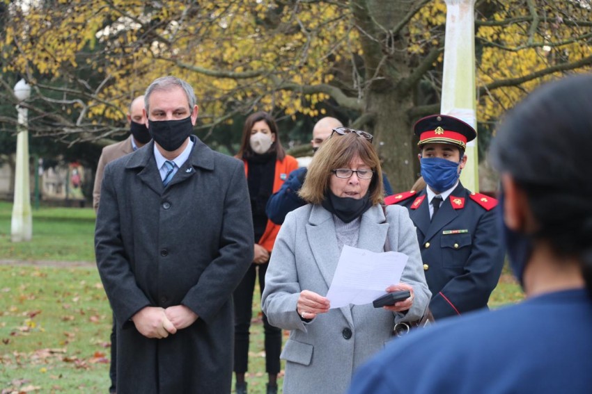 Autoridades y trabajadores de distintos mbitos celebraron el Da de l