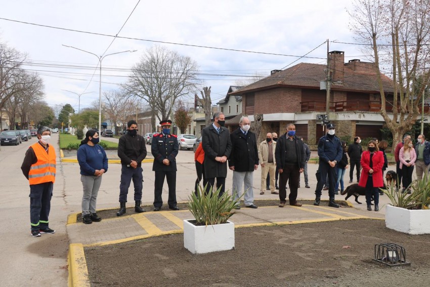 Autoridades y trabajadores de distintos mbitos celebraron el Da de l