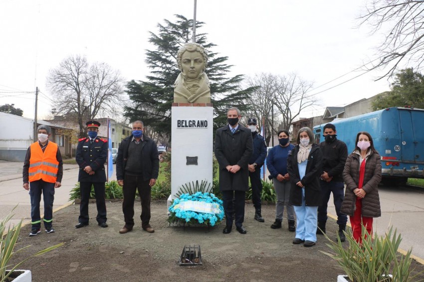 Autoridades y trabajadores de distintos mbitos celebraron el Da de l