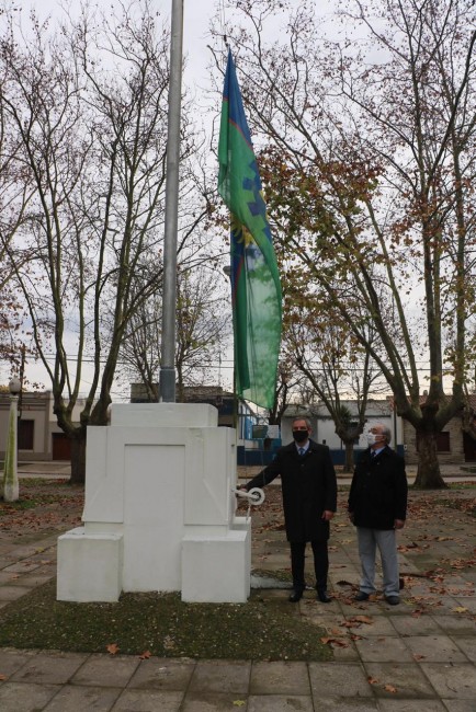 Autoridades y trabajadores de distintos mbitos celebraron el Da de l