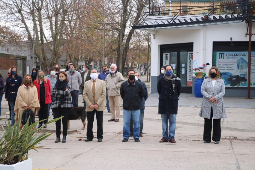 Autoridades y trabajadores de distintos mbitos celebraron el Da de l