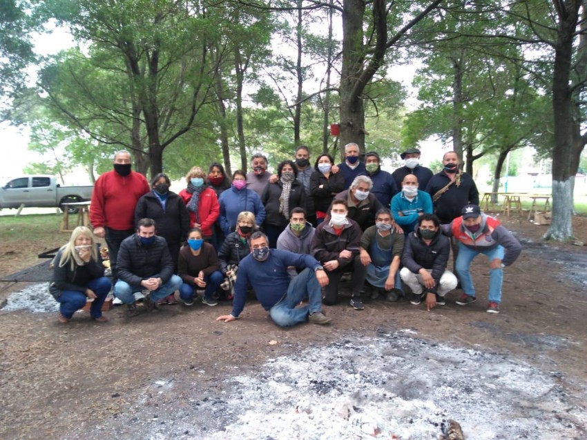 La Sociedad de Fomento del barrio Quintanilla y el Club los del Clan r