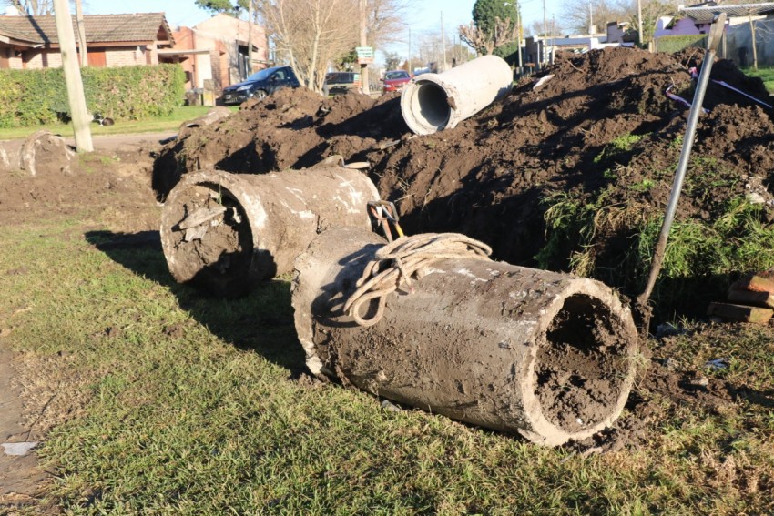 Cambiaron 10 tubos de desagües del barrio Norte