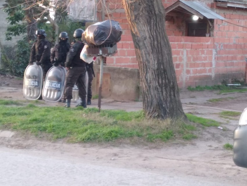 Allanan un domicilio en el barrio Belgrano