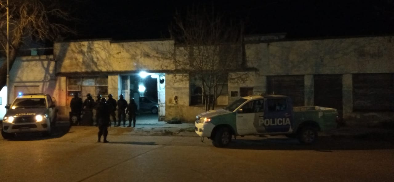 Aprehendieron a un reconocido delincuente que ofrecía elementos robado