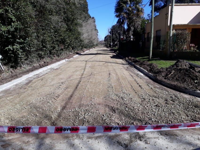 Sumaron nuevas cuadras de polvo de piedra
