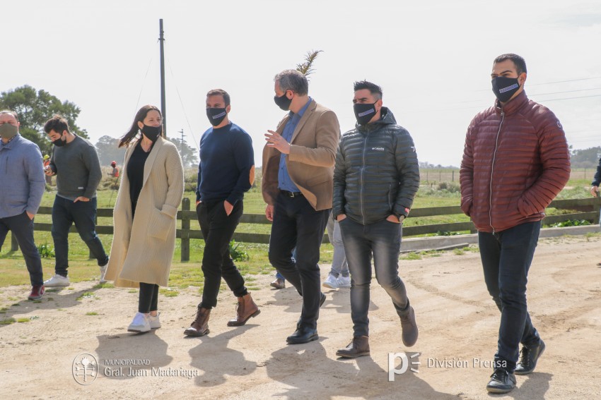 Santoro recorri junto a Suplly y Yeza el avance de obras en el las v