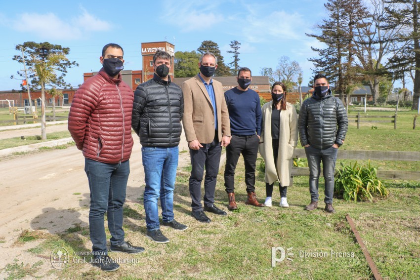 Santoro recorri junto a Suplly y Yeza el avance de obras en el las v