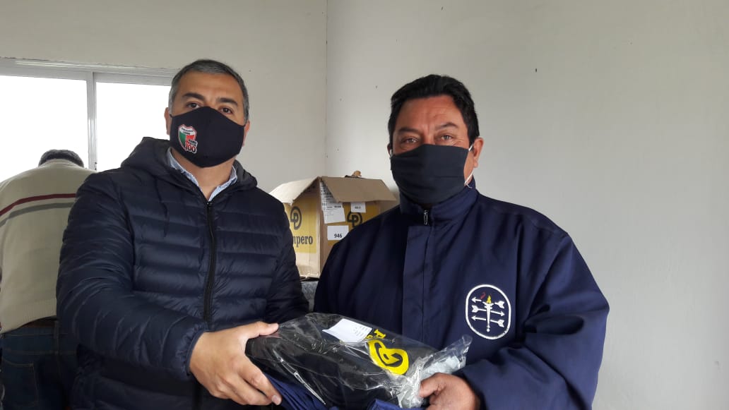 Otorgaron indumentaria de trabajo a empleados municipales