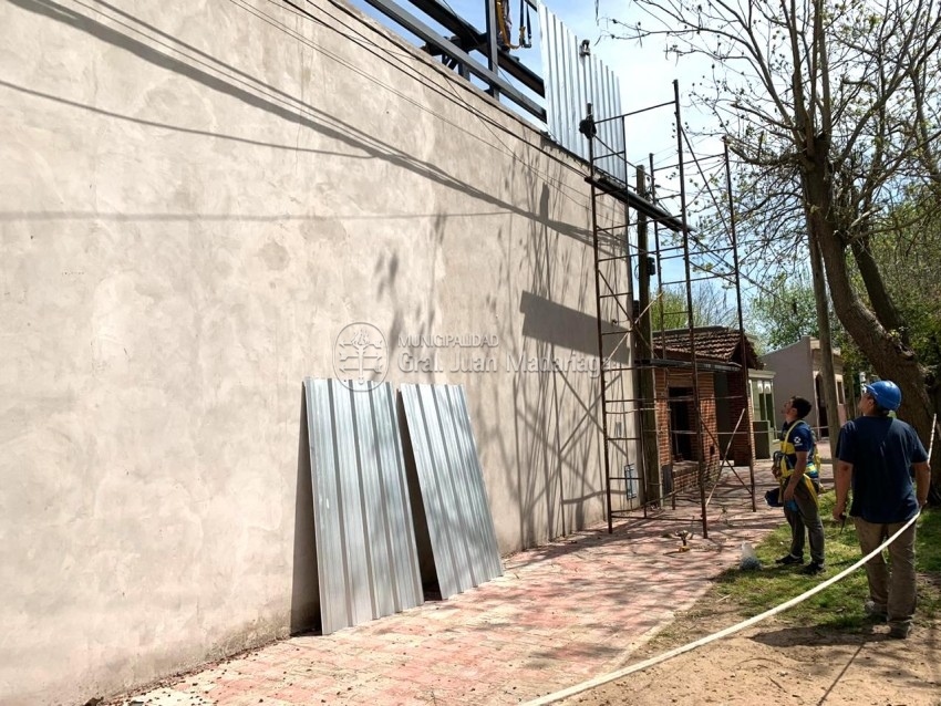 SUM de la Escuela N� 2 Tuy�: Avanzan en el armado de  la estructura