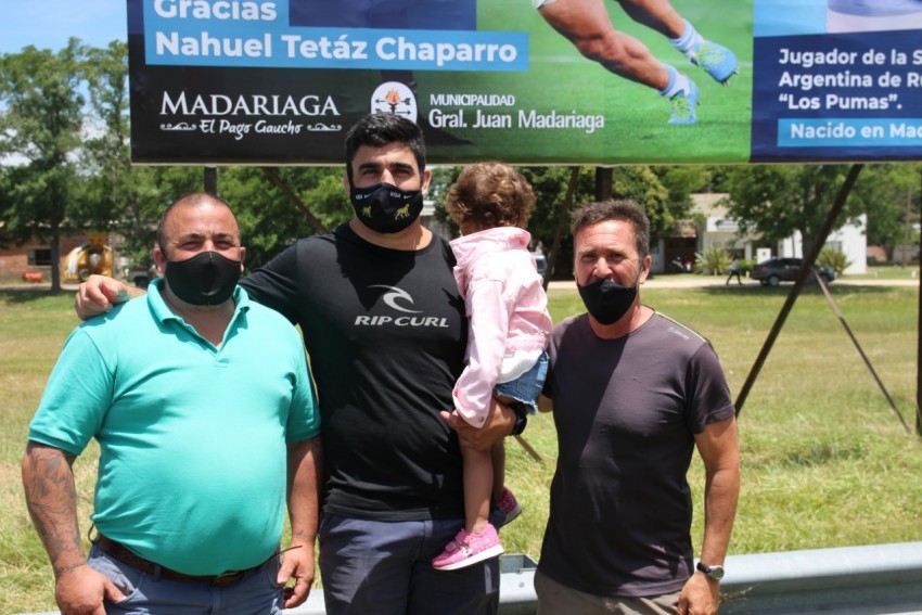 Descubrieron el cartel de ingreso a la ciudad que tiene como figura a 