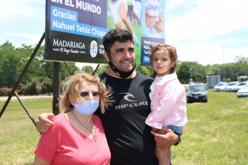 Descubrieron el cartel de ingreso a la ciudad que tiene como figura a 