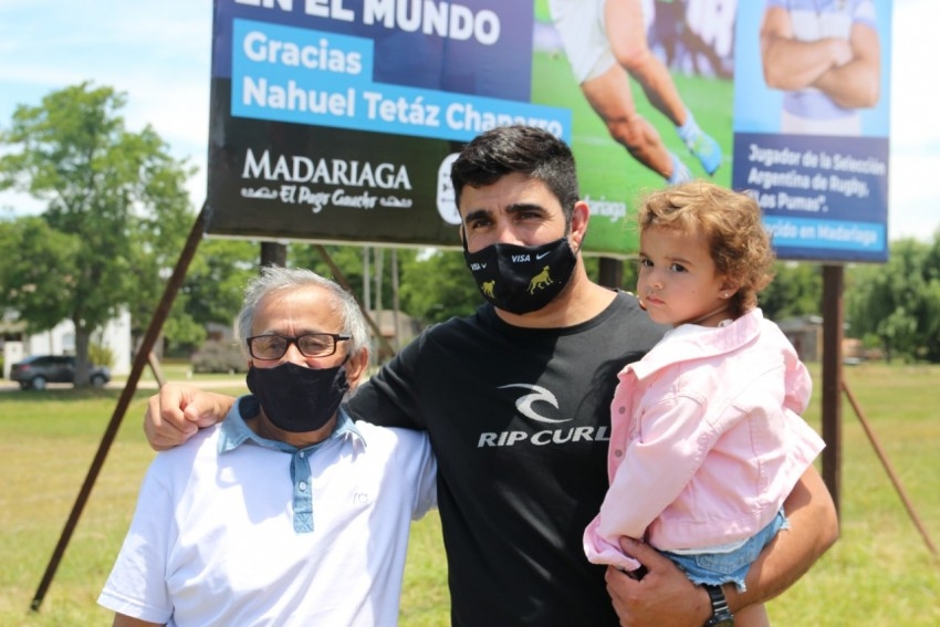 Descubrieron el cartel de ingreso a la ciudad que tiene como figura a 